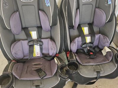 (2) Graco carseats