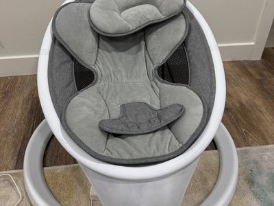 Munchkin baby swing seat