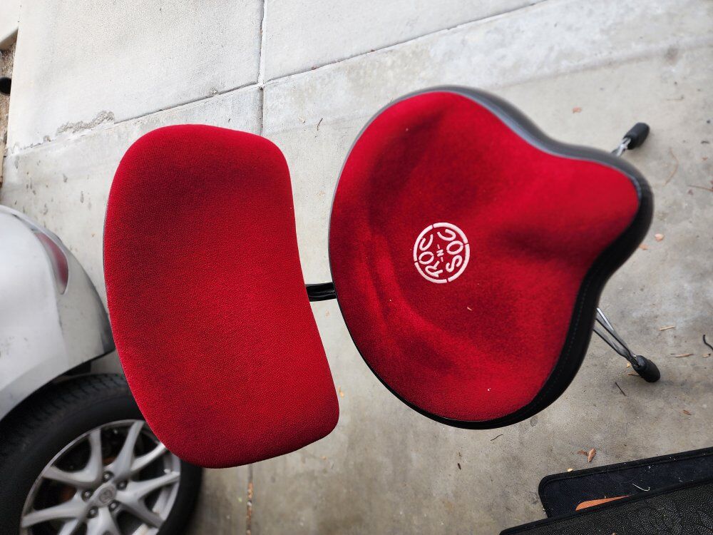 Roc n Soc nitro drum throne