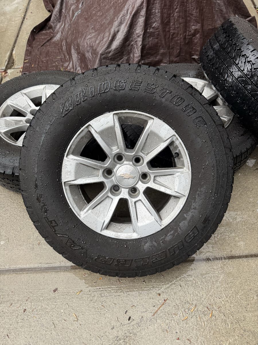 Chevy Silverado 1500 Rims w/ 265/70R17 Tires 