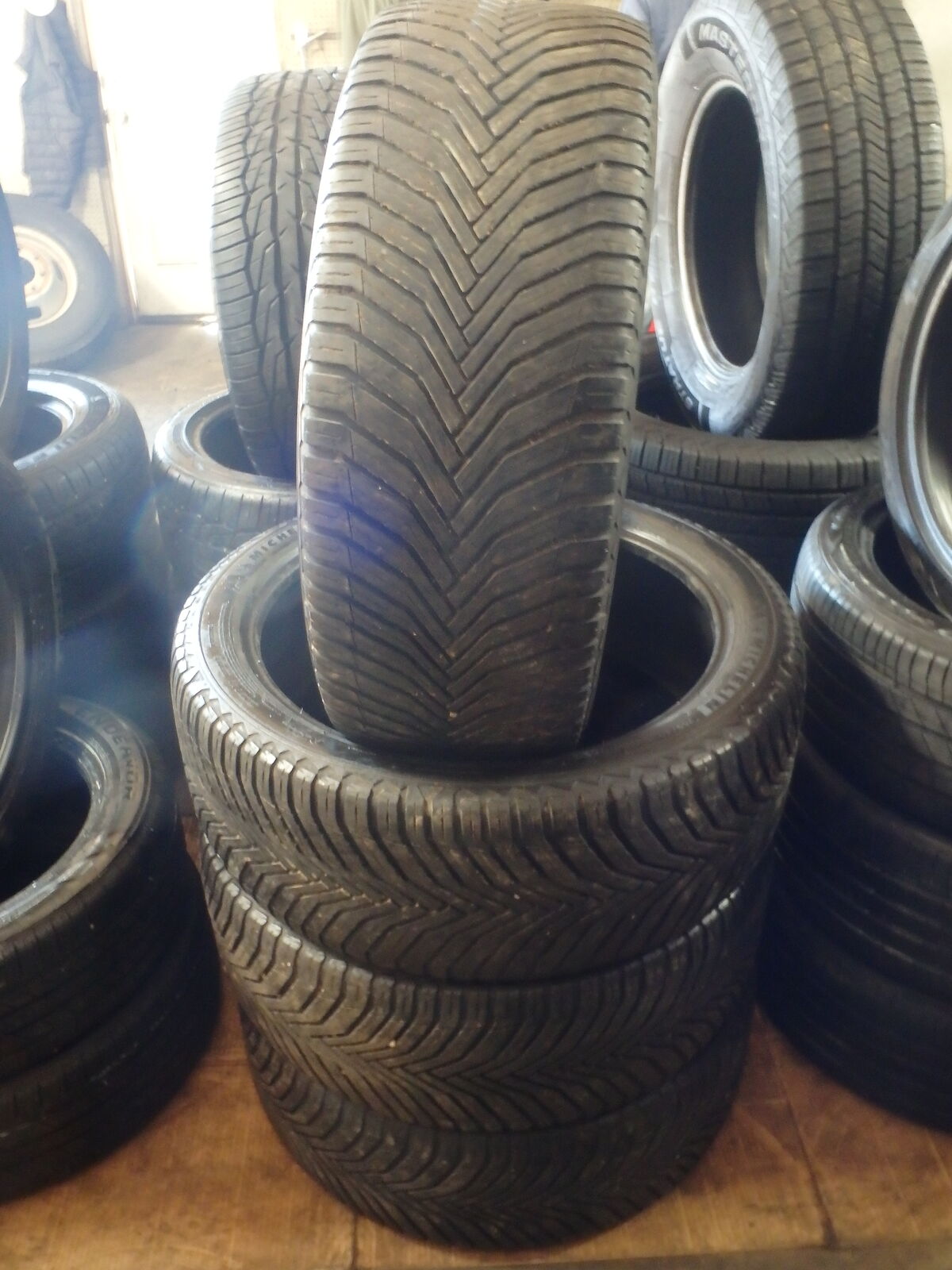 255/40R21 MICHELIN CROSSCLIMATE 2 SET OF USED TIRES