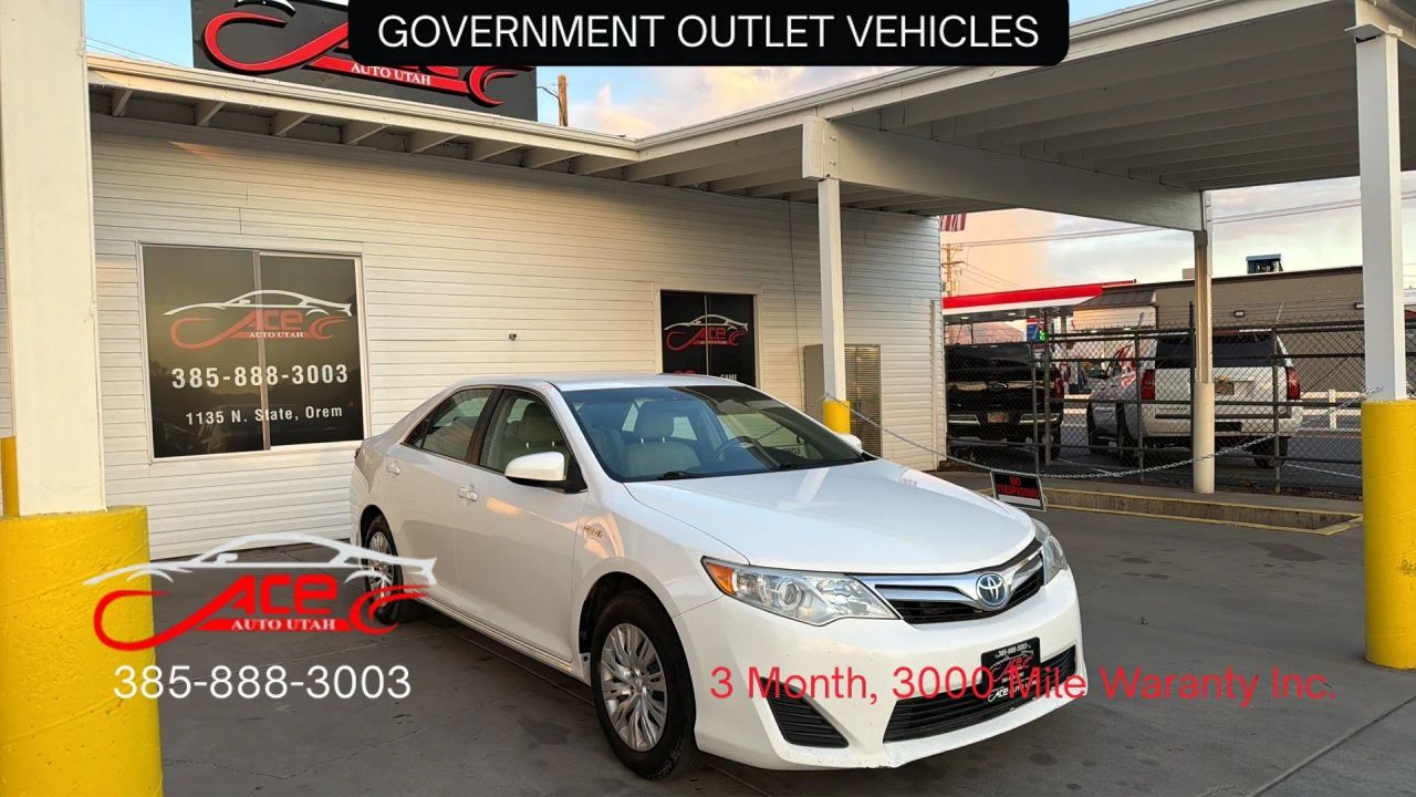 2014 Toyota Camry Hybrid LE