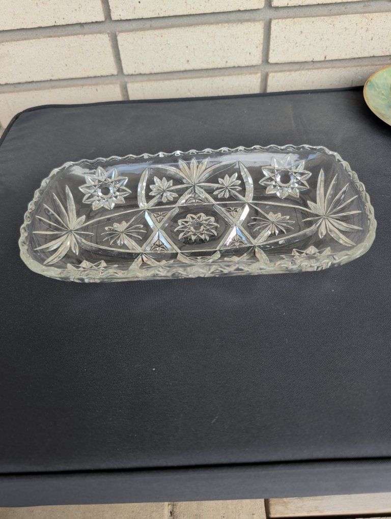 Vintage Clear Pressed Glass Relish Dish/Candy Tray with Scalloped Edge and Starburst Design