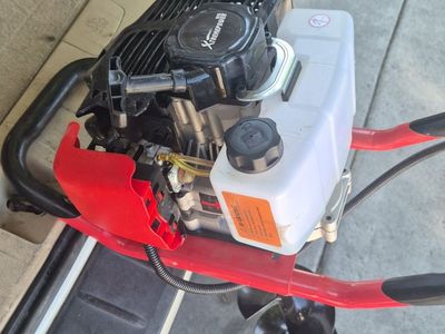 XtremepowerUS 2.2HP 55CC Gas Post Hole Digger Earth Auger with 6" Bit
