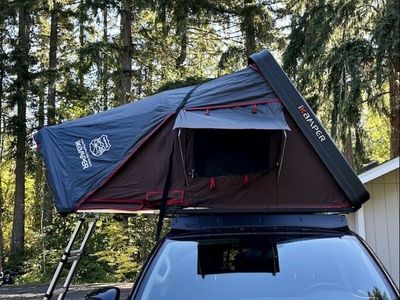 iKamper Skycamp 2.0 Hardshell Rooftop Tent - Sleeps 4
