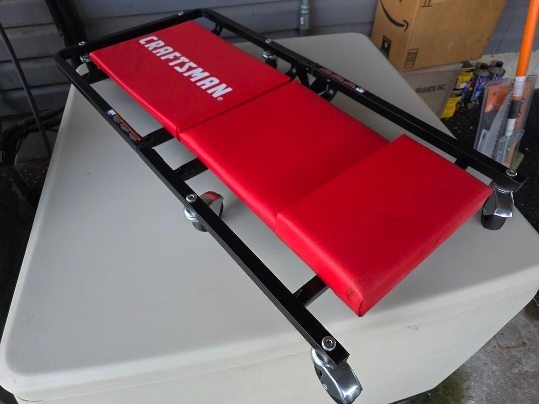 Brand new automotive creeper