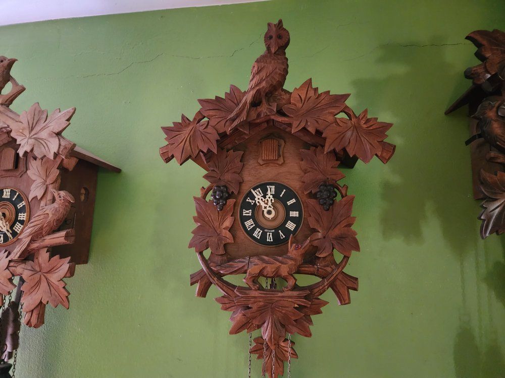 Carved Wooden Cuckoo Clock with Owl and Leaf Details rare fine