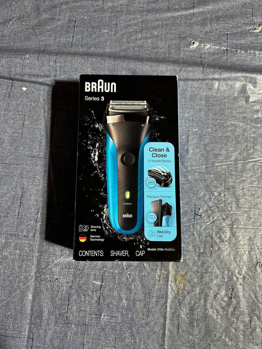 NEW Braun Series 3 Shaver