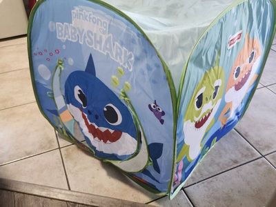 Pinkfong Baby Shark Pop Up Play Tent