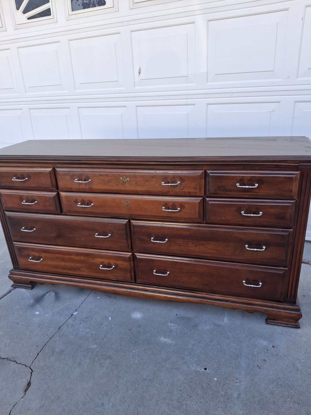 all wood 10 drawers dresser/silver knobs