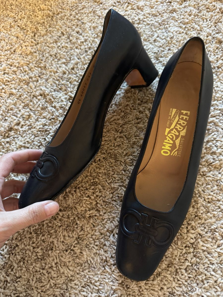 Salvatore Ferragamo Italian Kitten Heels W8