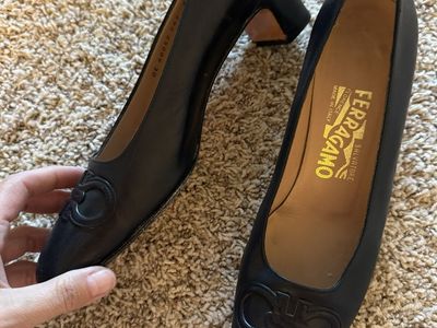 Salvatore Ferragamo Italian Kitten Heels W8