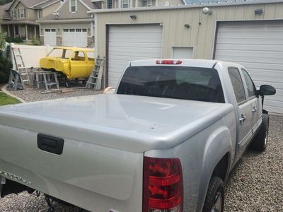GMC Sierra 1500 Silver Truck Bed Cover