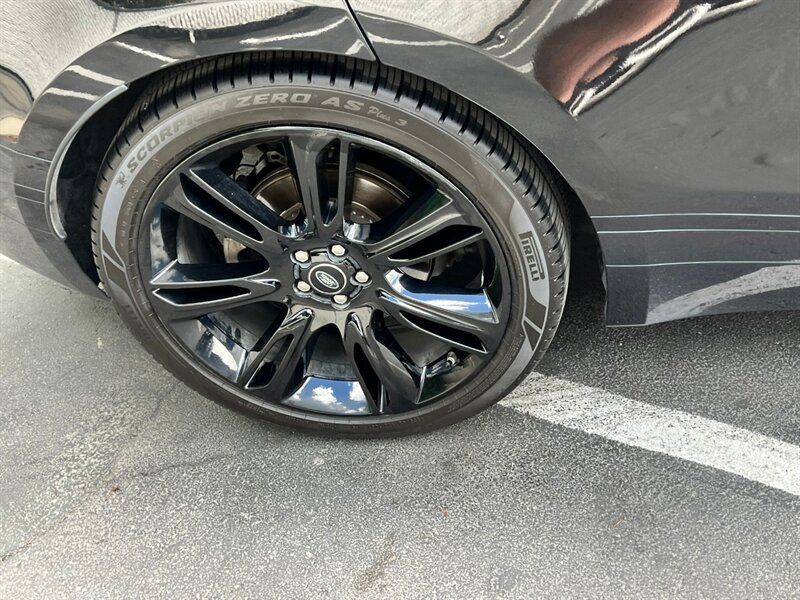 Main image 13