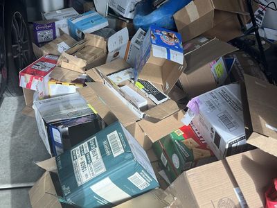 Free moving boxes