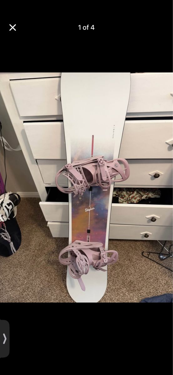 Burton Stylus 152cm Snowboard with Bindings