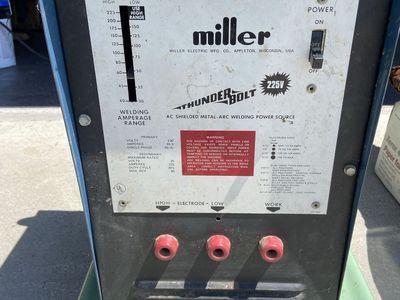 Miller Thunderbolt 225 volt Welder