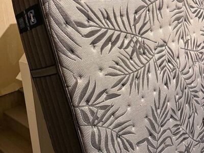 Sealy posturepedic king mattress! Only $175