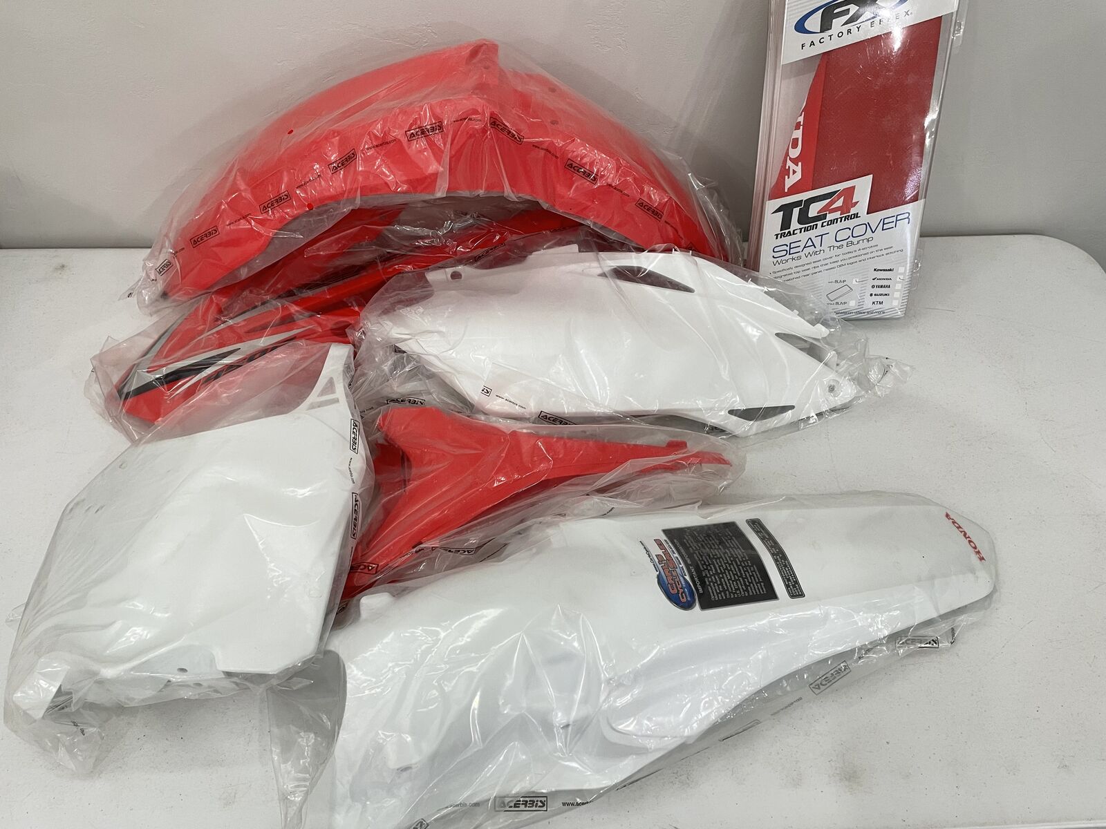 Honda CRF450R OEM Plastic Kit and Seat Cover