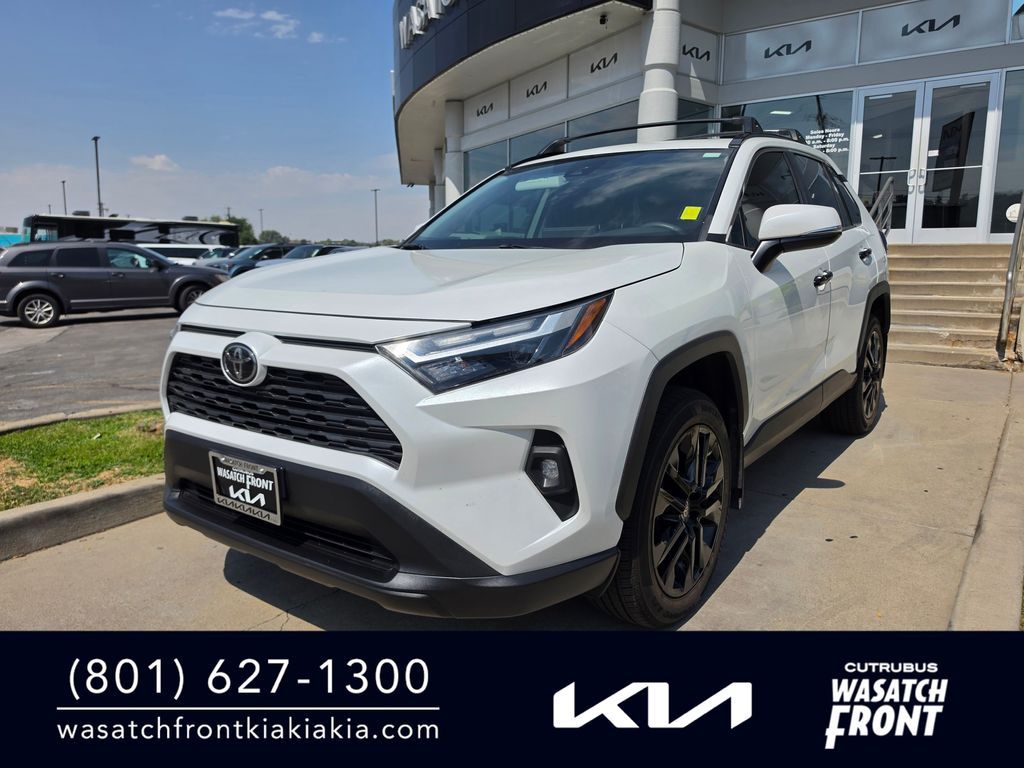 2023 Toyota RAV4 XLE Premium