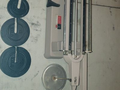 triple beam balance scale