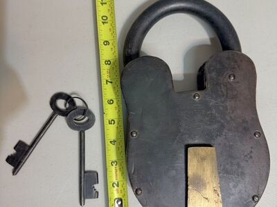 Big Mideaval Padlock With Keys