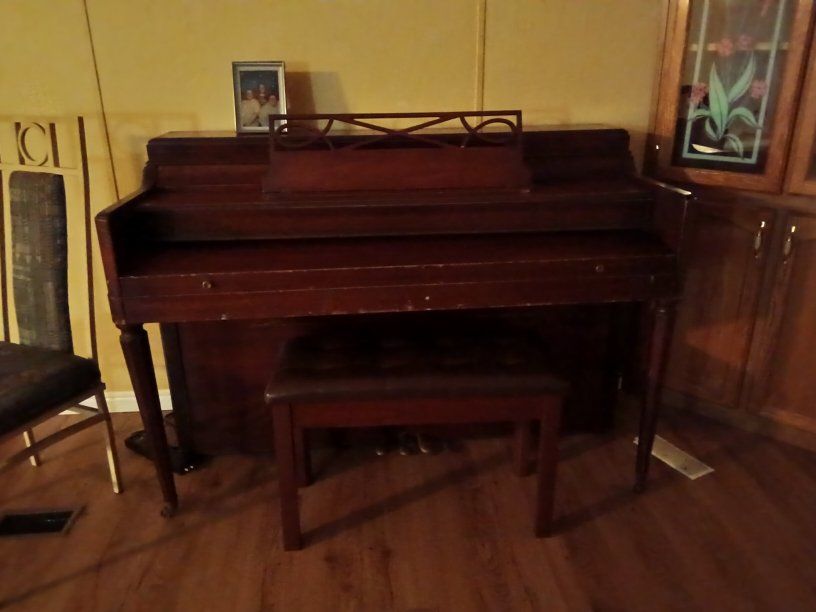 Main image 3