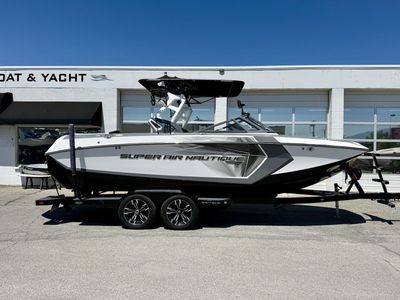 2017 23' Super Air Nautique G23 Bowrider