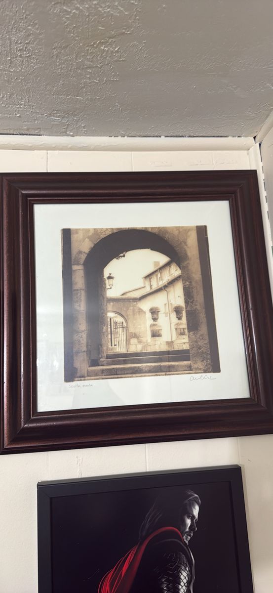Main image 4