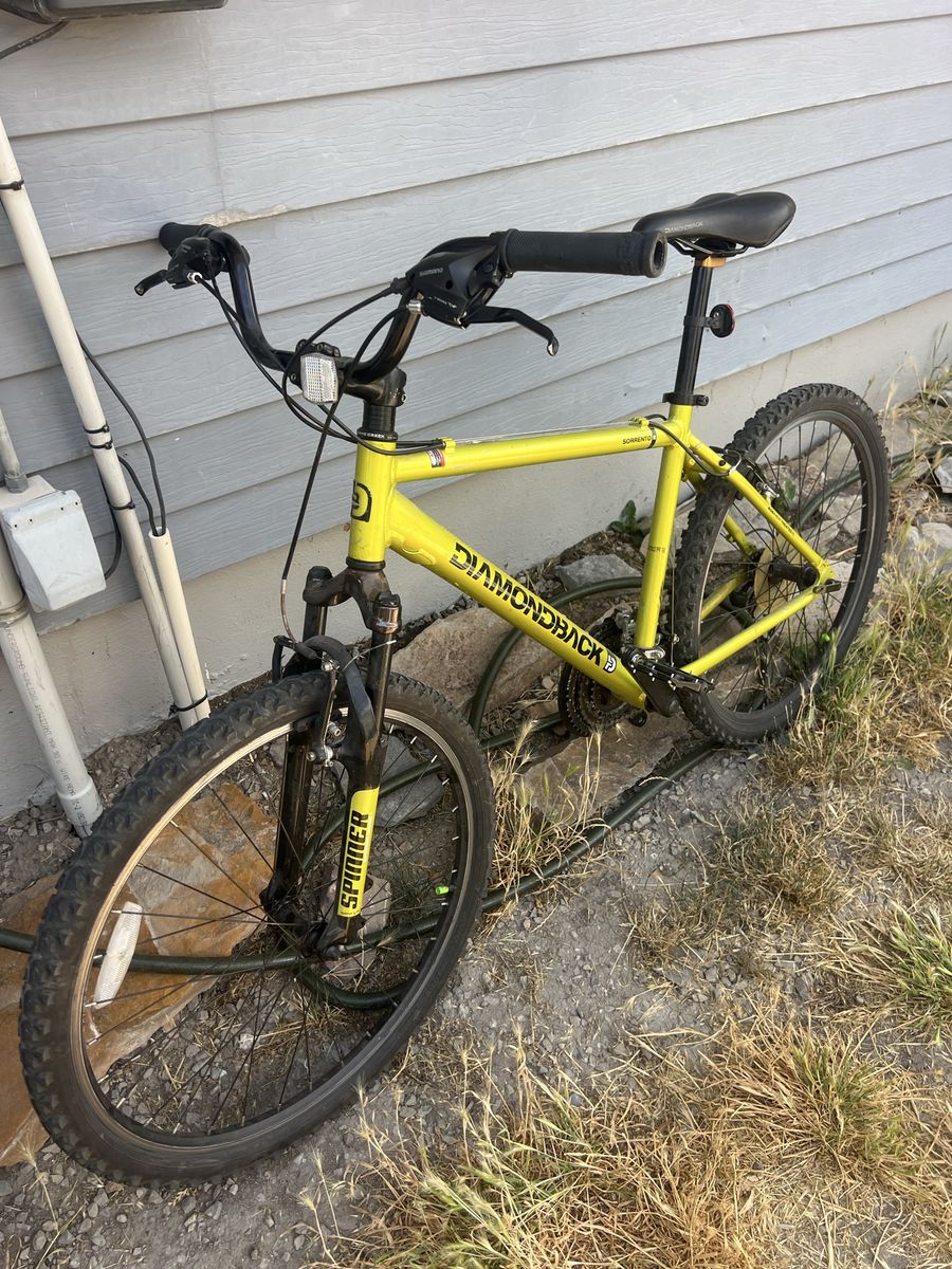 Diamondback Sorrento Mountain Bike - 2008 Model, 26" Wheels, Aftermarket Handlebars