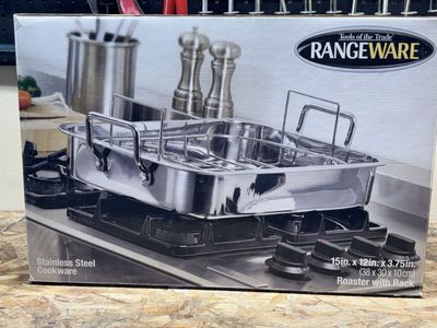 Roasting Pan – Brand New in Box