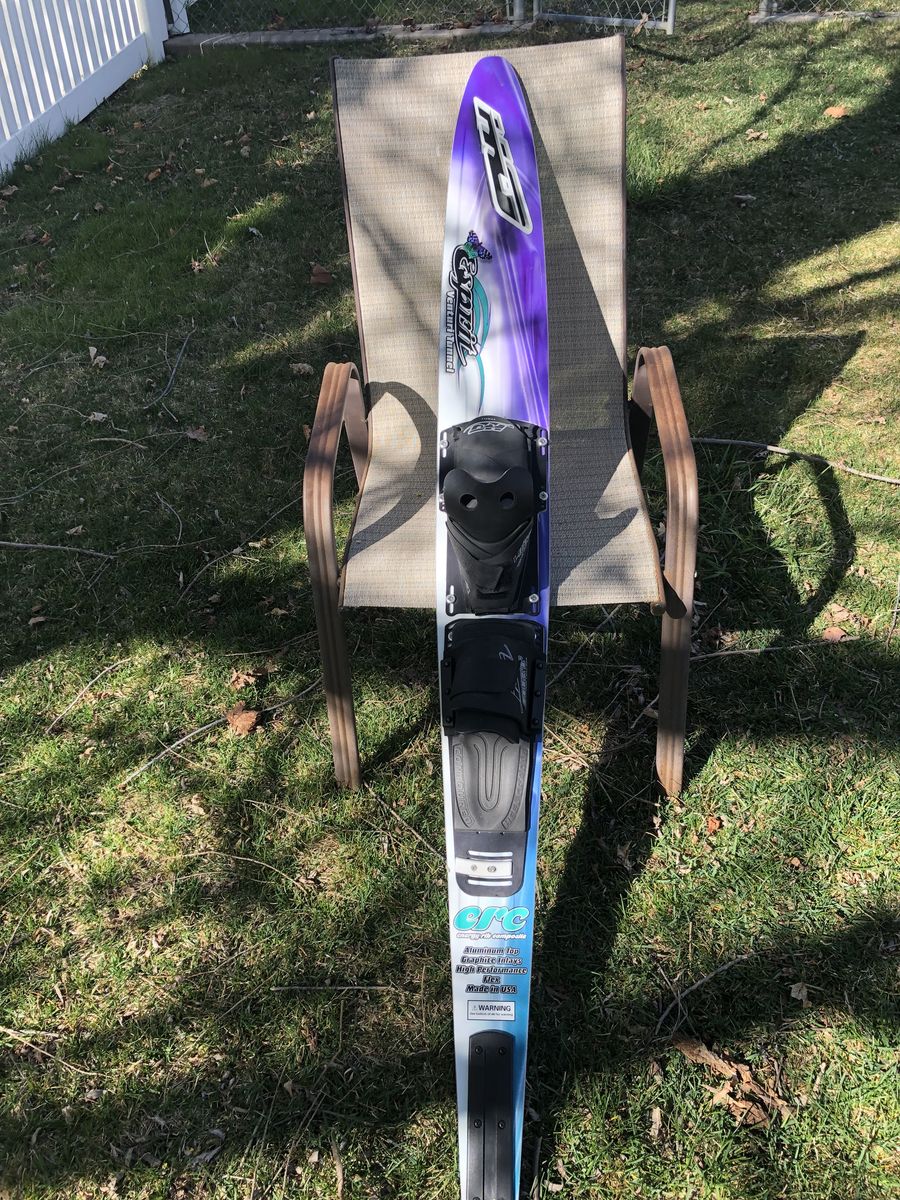 HO ESPRIT SLALMON SKI