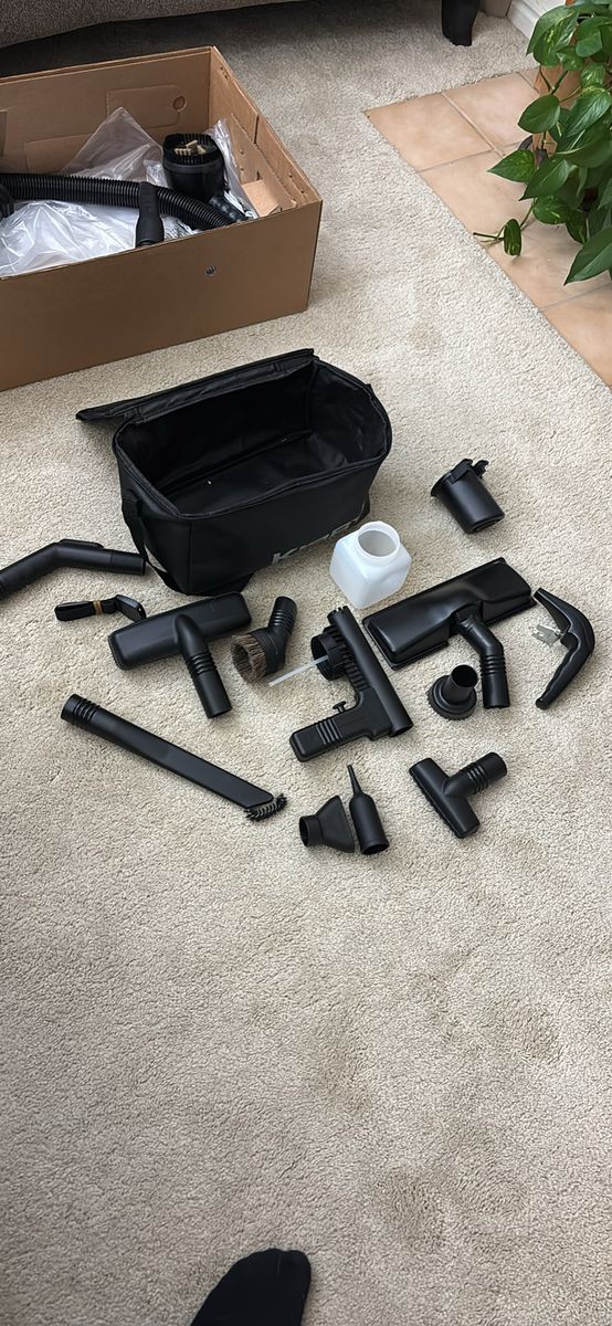 Main image 3