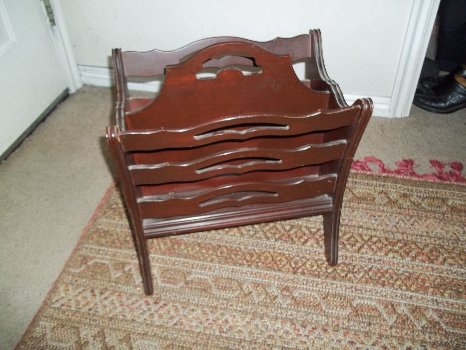 Vintage Magizine Holder