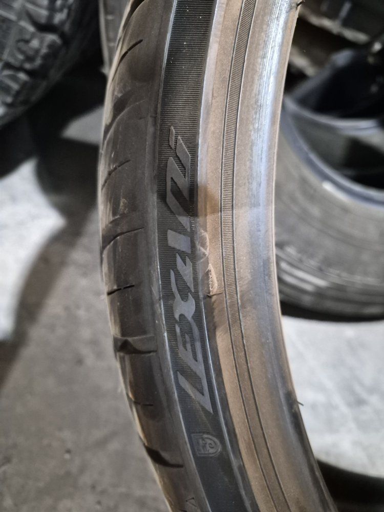 Lexani  LX Twenty 245/30/22 Single Tire