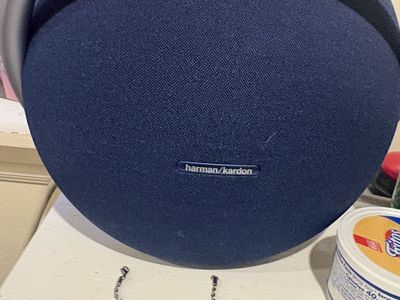 Harmon Kardon Onyx 8