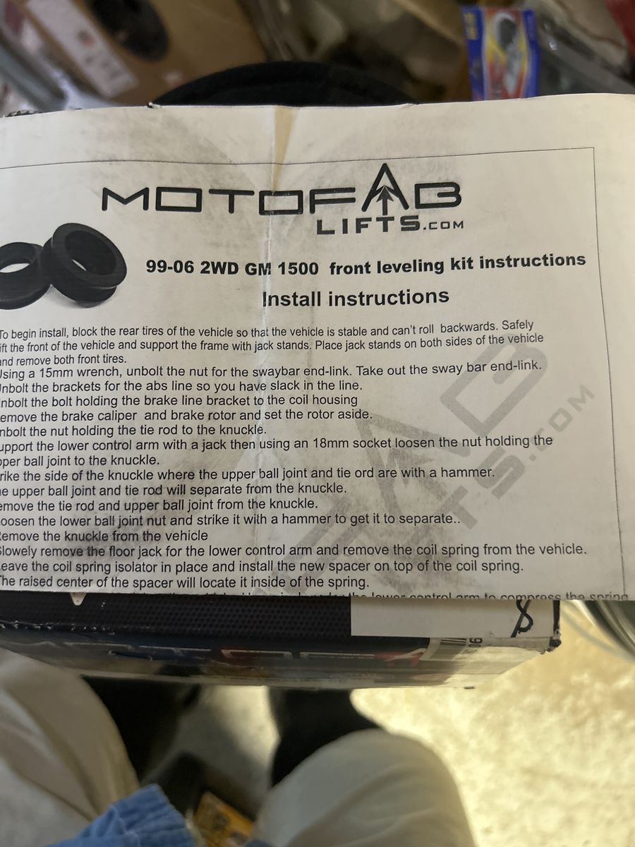 Motofab Lifts 99-06 2WD GM 1500 Front Leveling Kit - Lift Spacers & Instructions