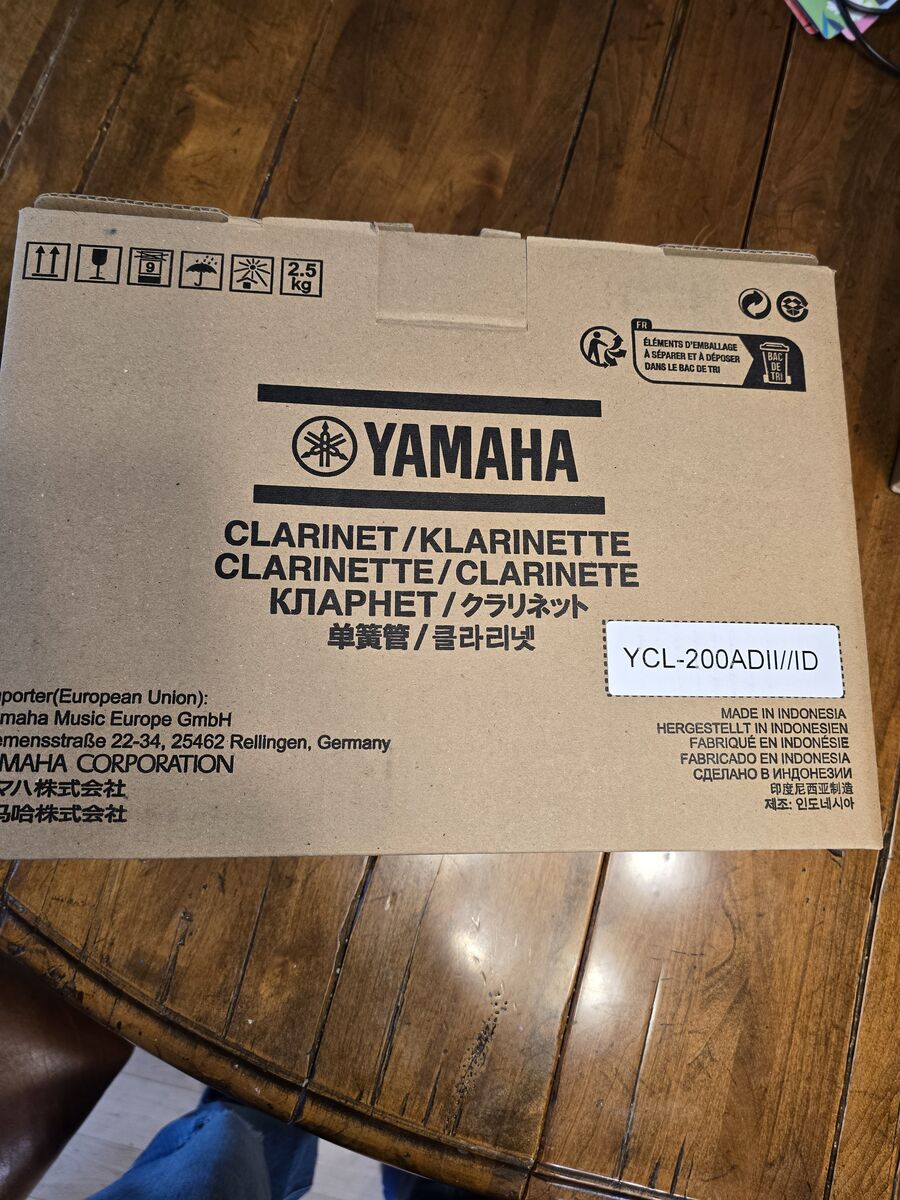 Yamaha Clarinet YCL-200 (new in box)