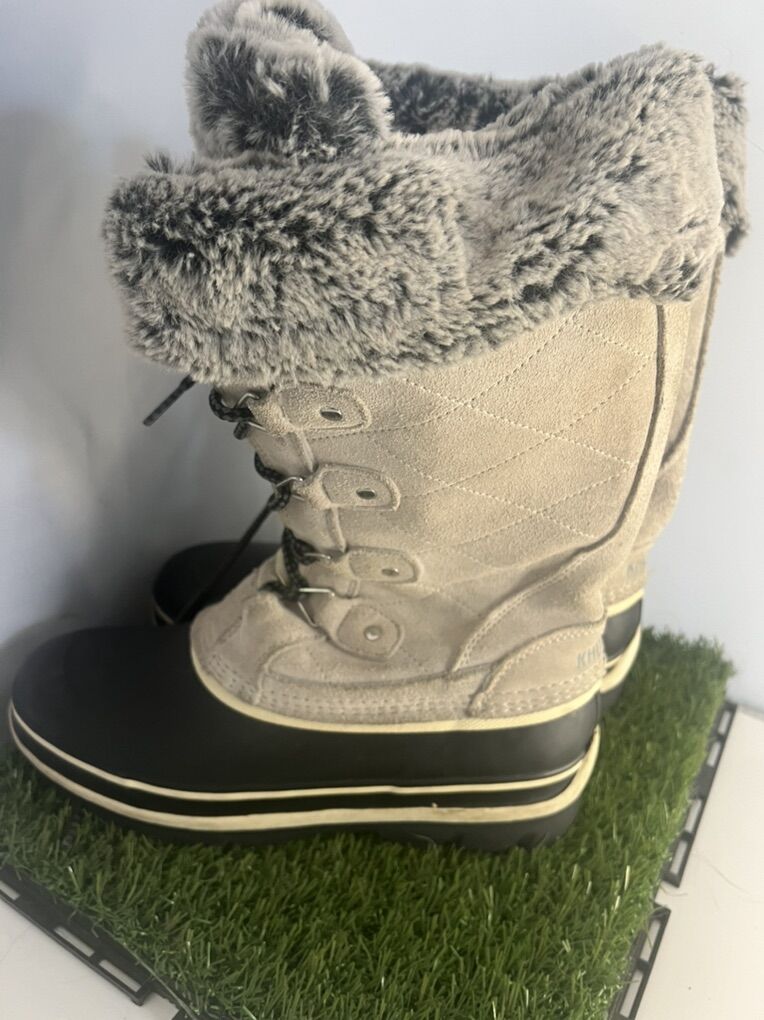 Women's Snow Boots Size 9 Fur On Top
