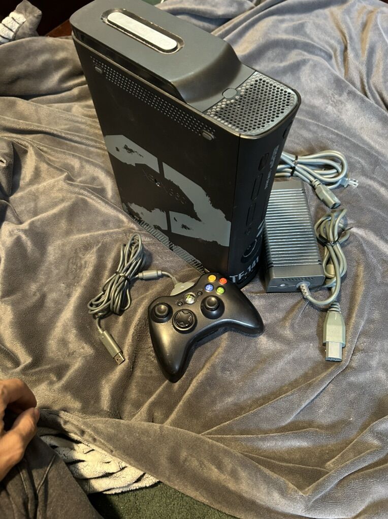 Xbox 360 Modern Warefare MW2 Limited Editon