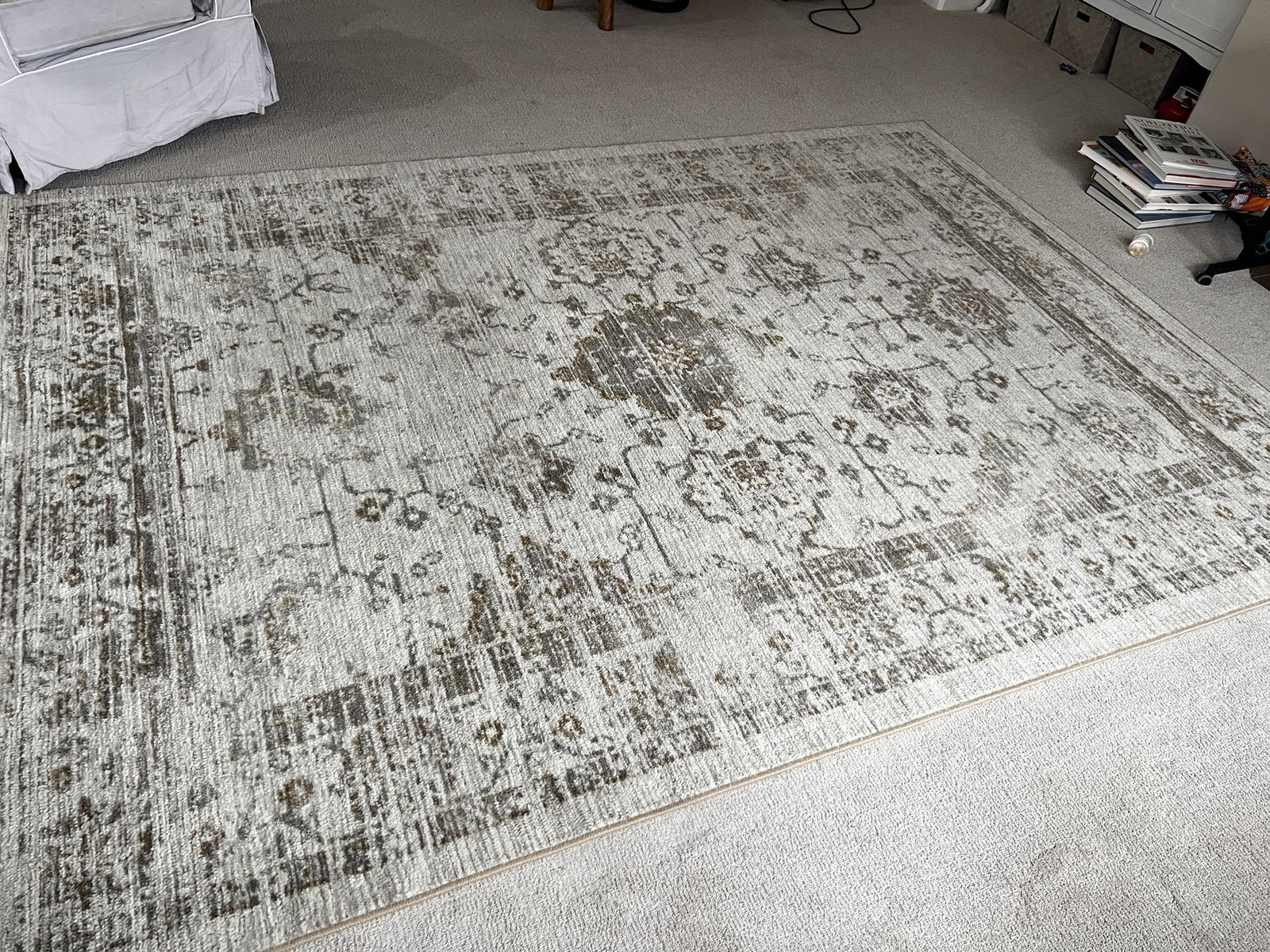 Main image 7
