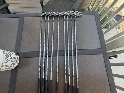 Titleist DCI 762 Iron Set 3-PW + SW | Dynamic Gold S300 Stiff | Original Grips (LEFT HANDED)