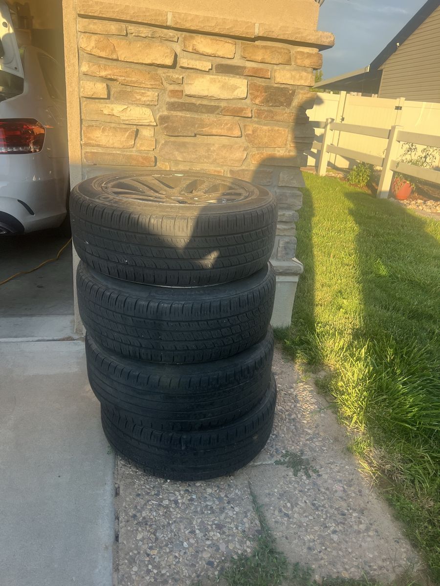 4 tires and wheels size 205/55/R16