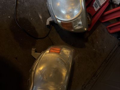Stock toyota Tacoma Headlights 2005-2012