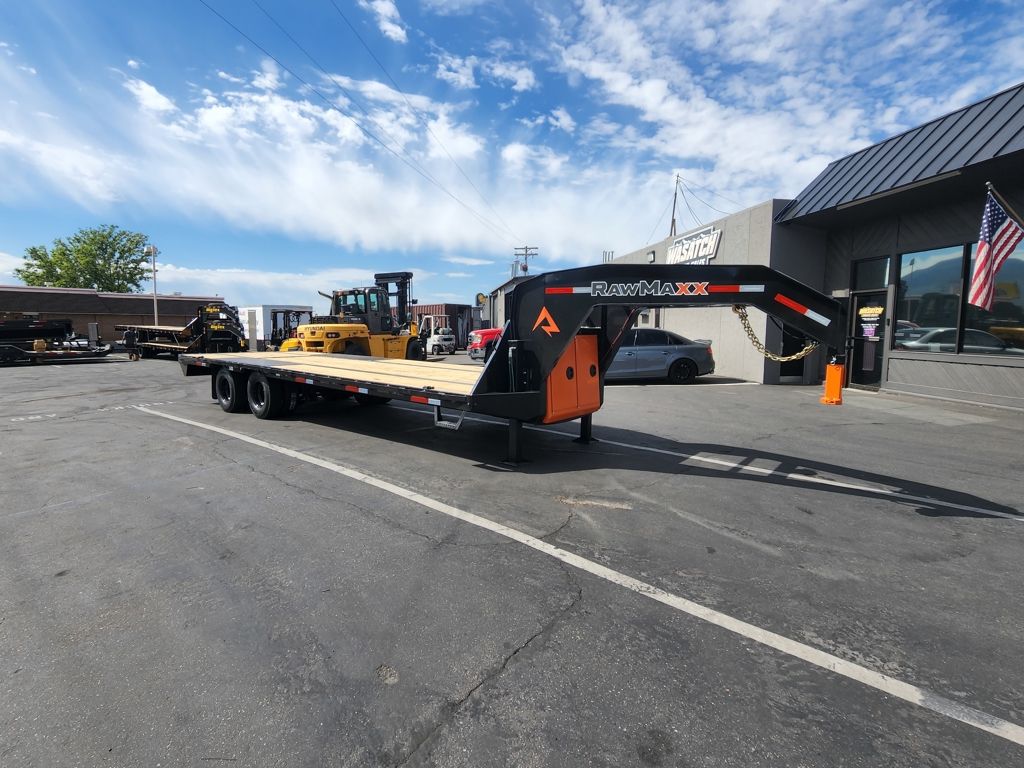 2027 RawMaxx 26' FDXD 24K Gooseneck with Hydraulic