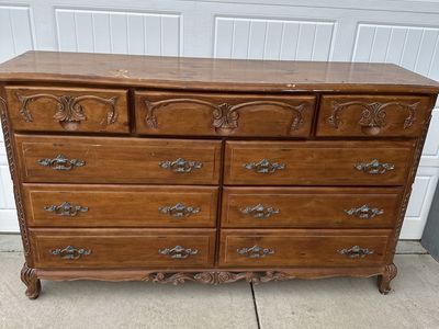 Vintage French Provincial Style 9-Drawer Dresser - Ornate Wood Carvings & Antique Hardware