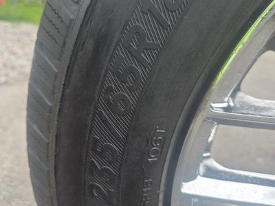 235/65/R18 Michelin tires