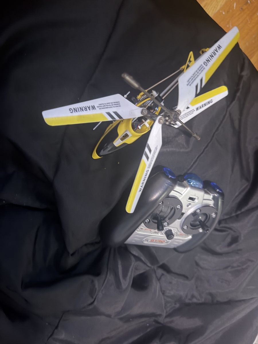 Syma S107G 3-Channel RC Helicopter Remote Controlled Helicopter with Gyro Stabilizer, Yellow/Black