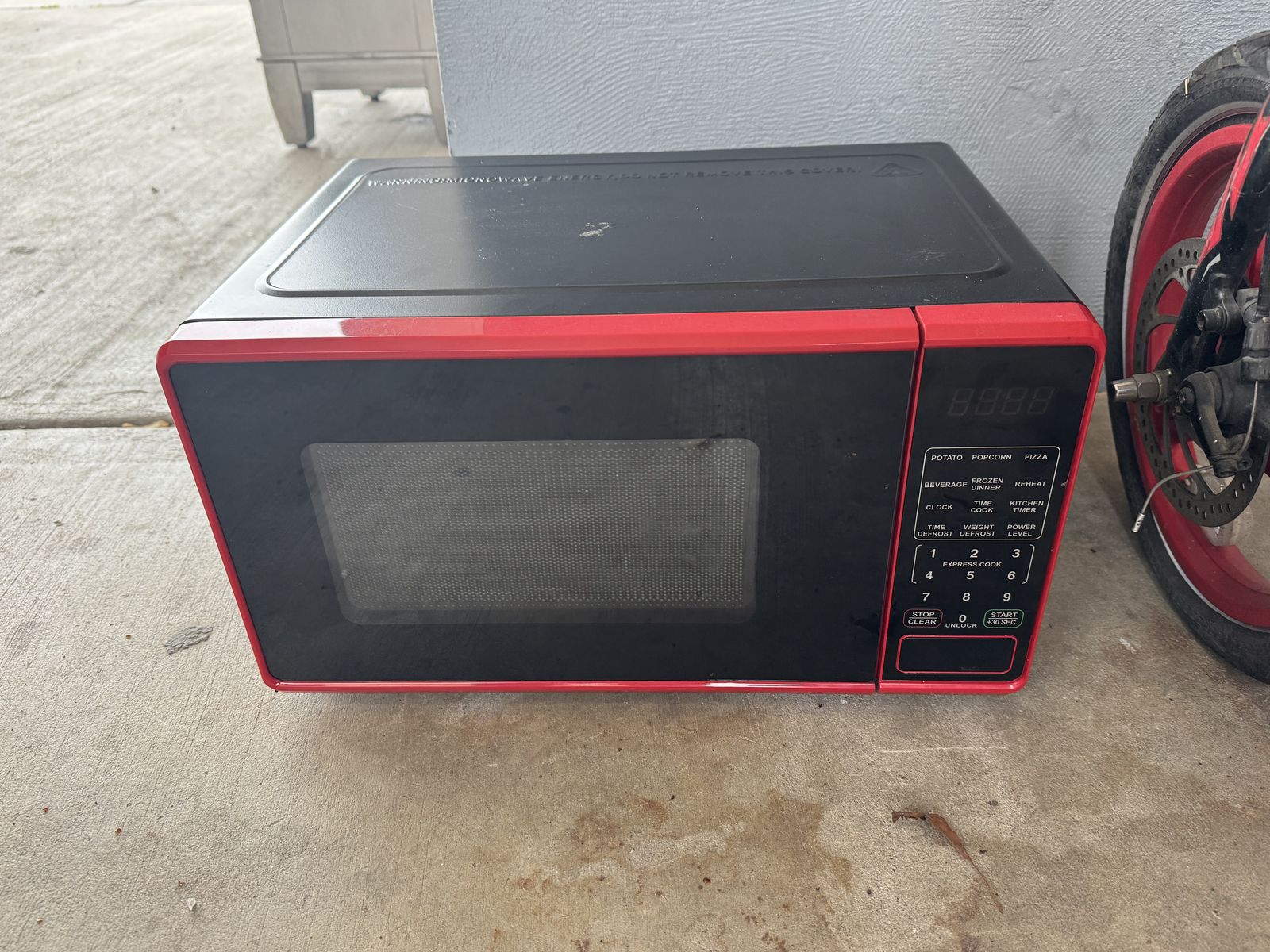 Red/Black Small Microwave