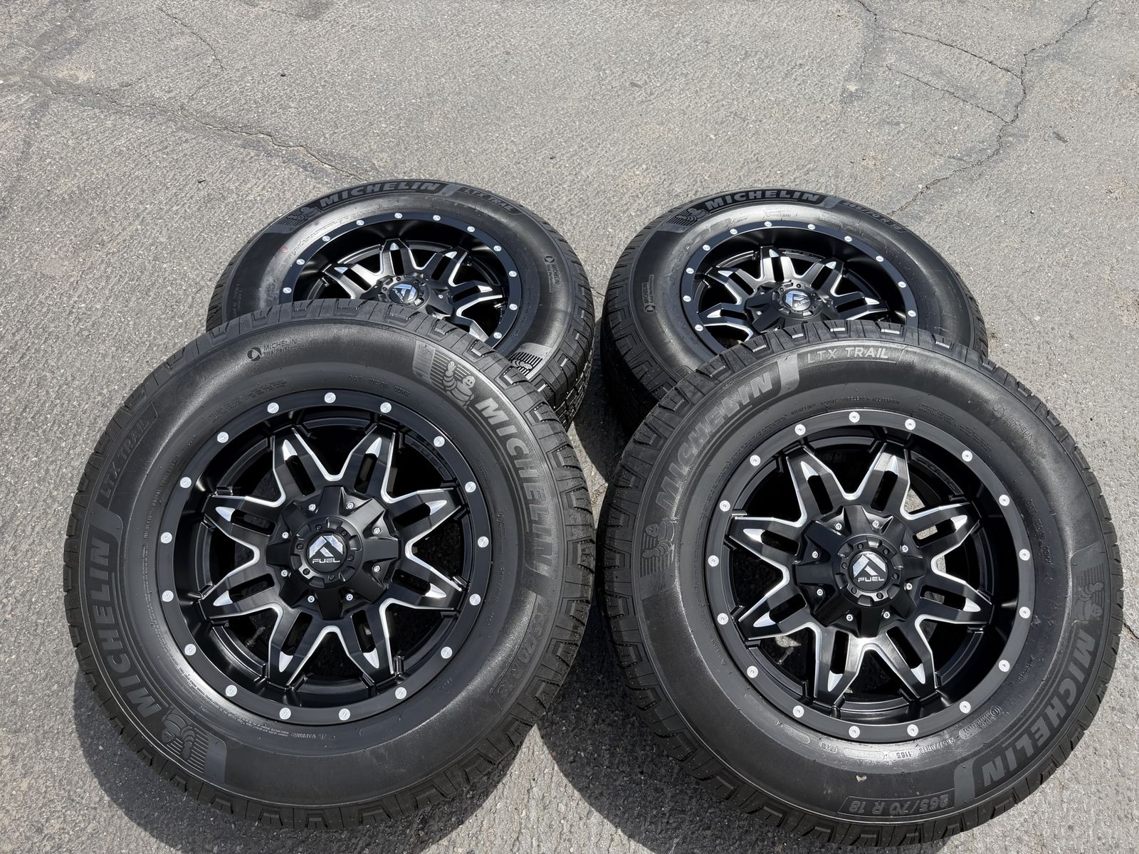 New 265/70r18 Michelin LTX Trail Black Fuel Lethal 6x5.5 Chevy Silverado Tahoe Suburban GMC Yukon 6x135 Ford F150 Expedition 6